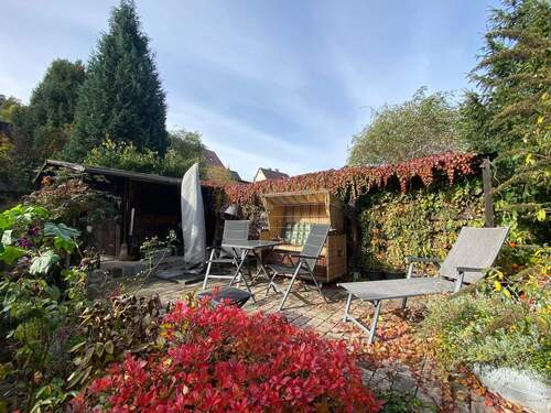 Freisitz im Garten.jpg - 