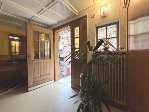 Eingangsbereich EG - 8 Zimmer Einfamilienhaus in Marburg / Moischt