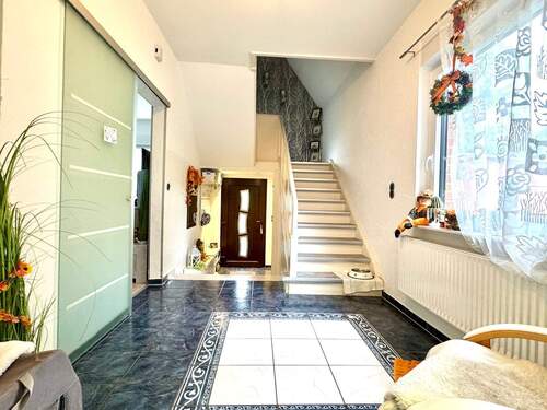 Holztreppe ins OG - 