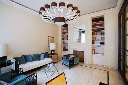 Kaminzimmer mit Bibliothek - 