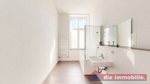 Bad_1 - Etagenwohnung mit 65,50 m&sup2; in Magdeburg / Stadtfeld West zur Miete