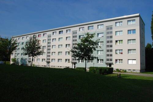 Vorderansicht - Etagenwohnung mit 60,40 m² in Chemnitz zur Miete