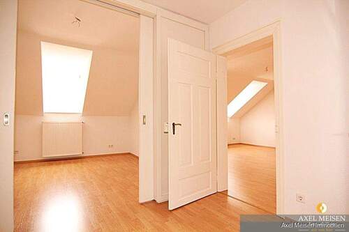 Zimmer 3 - 