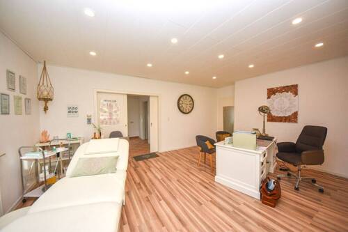 Wohnen oder Arbeiten EG - 