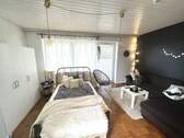 Wohn- und Schlafzimmer - 