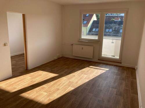 Wohnzimmer (1) - 2 Zimmer Etagenwohnung zur Miete in Gera