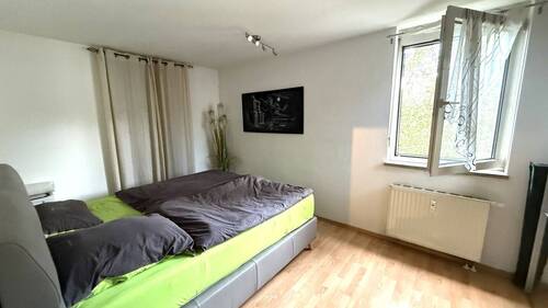 Schlafzimmer - 3 Zimmer Etagenwohnung zum Kaufen in Ravensburg
