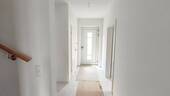 Flur EG - 4 Zimmer Doppelhaushälfte in Seestermühe