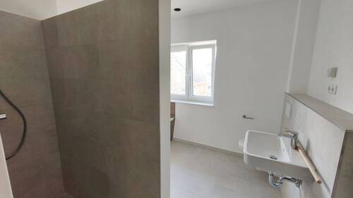 Vollbad OG - Dusche - 