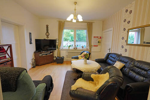 Wohnzimmer Hauptwohnung - 