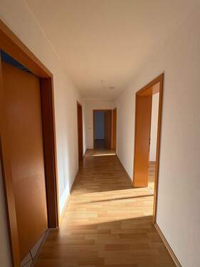Flur - 3 Zimmer Etagenwohnung in Chemnitz