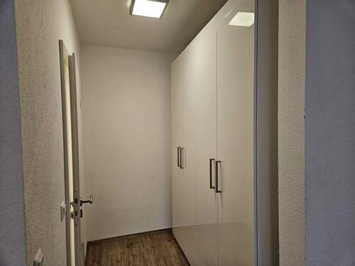 Zimmer - Etagenwohnung mit 30,00 m&sup2; in Mannheim zur Miete