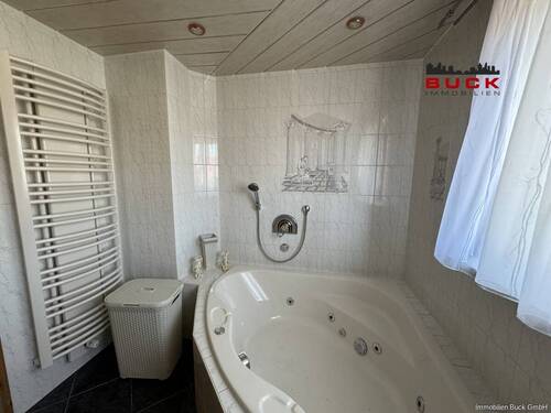 Whirlpool-Badewanne - 