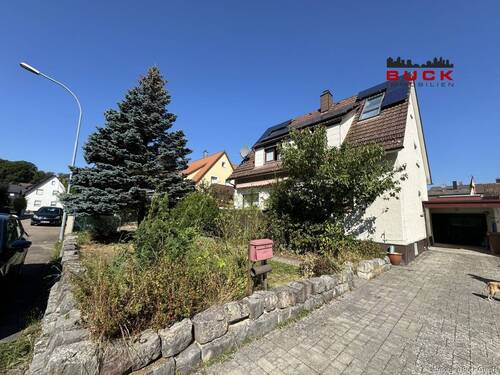 Haus mit Vorgarten - 6 Zimmer Einfamilienhaus zum Kaufen in Steinheim am Albuch