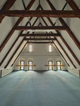 Raum - 8 Zimmer Büro in Greifswald