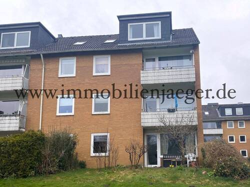 Hausrückseite - 3 Zimmer Etagenwohnung zur Miete in Hamburg