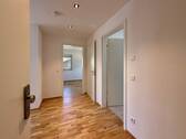 Diele - Wunderschöne 3-Zimmer-Wohnung mit Südausrichtung und großem Balkon