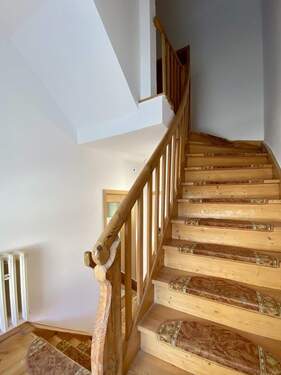 Treppenhaus zum 1. OG - 