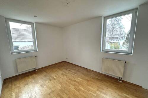 Elternschlafzimmer EG - 