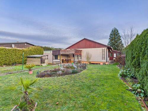 viel Platz für Ihre freie Entfaltung - 2 Zimmer Einfamilienhaus in Minden