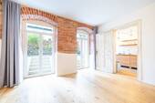 Ausblick in den Garten - 2 Zimmer Etagenwohnung zum Kaufen in Berlin