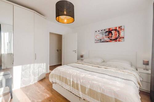 Master bedroom - Etagenwohnung mit 76,00 m&sup2; in München zur Miete