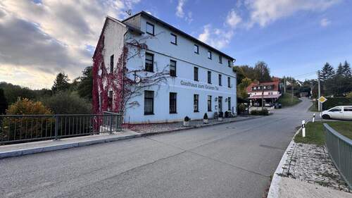 Seitenansicht - 1 Zimmer Mehrfamilienhaus, Wohnhaus in Pöhl