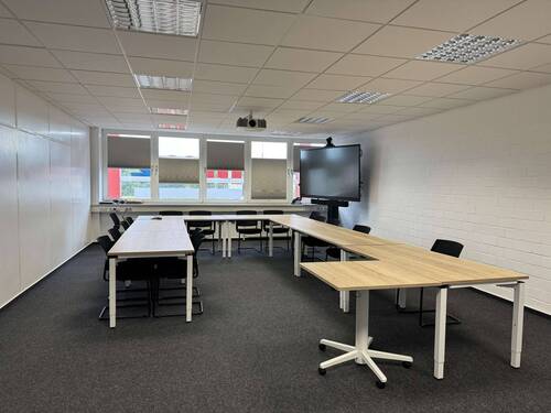 Besprechungsraum - Top Ausstattung: Büroetage im Gewerbegebiet Greifswalds