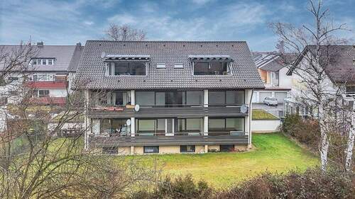 Blick von dem Garten - Mehrfamilienhaus, Wohnhaus mit 471,00 m&sup2; in Ehrenkirchen zum Kaufen