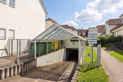 Tiefgarageneinfahrt - 