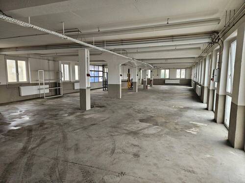 Bild 4 - Halle in Lüdenscheid zur Miete