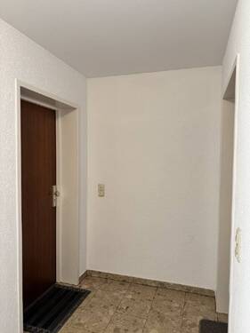 Hausflur - Etagenwohnung mit 30,30 m² in Dresden zum Kaufen