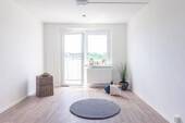 Schlafzimmer Vergleichswohnung - 4-Raum-Etagenwohnung mit Einbauküche und 2 Bädern