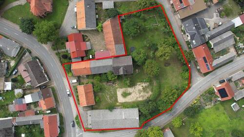 Bild 2 - 8 Zimmer Mehrfamilienhaus, Wohnhaus zum Kaufen in Dähre
