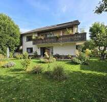 Zweifamilienhaus - geteilt in 2 ETW - in ansprechender Lage von Bad Emstal