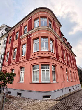 Hausansicht - 1 Zimmer Mehrfamilienhaus, Wohnhaus zum Kaufen in Bischofswerda
