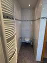 Duschbad mit WC im EG -2 - 4 Zimmer Etagenwohnung in Osnabrück
