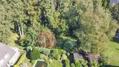Drohnenfoto Garten hinten und Zugang Wald - 