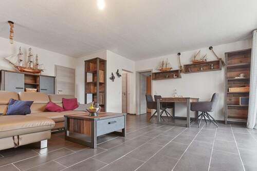 Wohnzimmer - 3 Zimmer Etagenwohnung in Langwedel