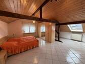 Zimmer 2 im Dachgeschoss - 