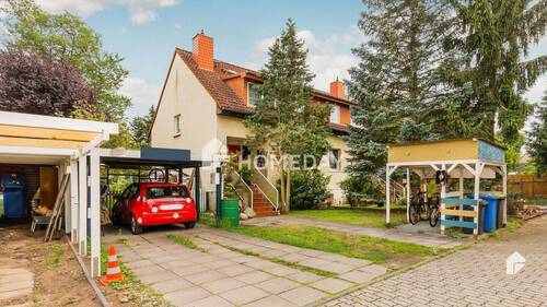 Außenansicht 1 - Attraktive Doppelhaushälfte mit 5 Zimmern, EBK und Carport in Basdorf