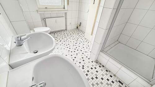 Badezimmer - 3 Zimmer Etagenwohnung in Gütersloh