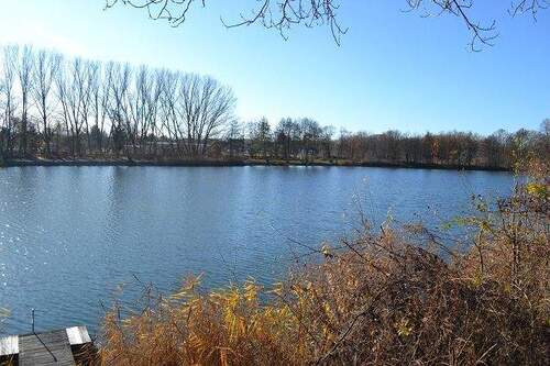 Seeblick - Baugrundstück für zwei EFH´s am See