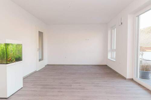 Wohnzimmer - Etagenwohnung mit 75,50 m&sup2; in Hechthausen zur Miete