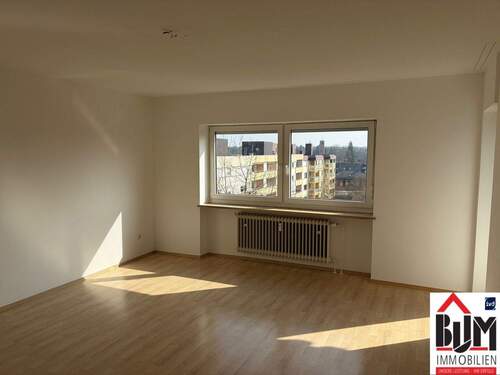 Wohnzimmer - 3 Zimmer Etagenwohnung in Nürnberg