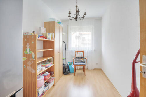 Kinderzimmer /Esszimmer - 