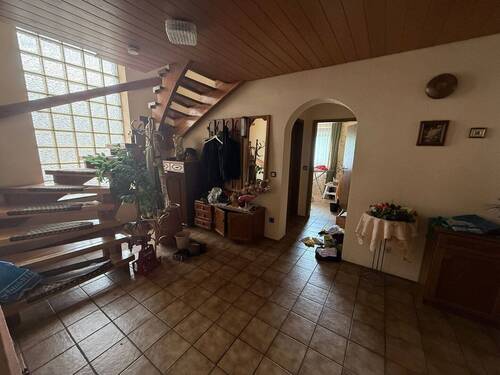 Eingangsbereich (Wohnhaus) - 6 Zimmer Einfamilienhaus zum Kaufen in Höchstädt im Fichtelgebirge