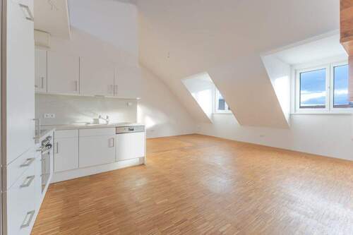 Bild 2 - 4 Zimmer Etagenwohnung zur Miete in Kassel / Mitte