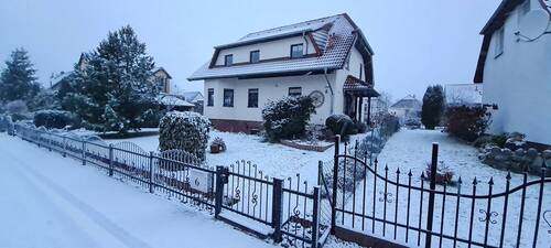 Winter vorne - 6 Zimmer Einfamilienhaus zum Kaufen in Storkow OT Kehrigk