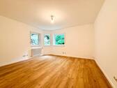 Wohn- Esszimmer - frisch renovierte 1,5 ZKD Wohnung mit neuer Einbauküche